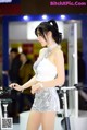 Beautiful Hong Ji Yeon at the 2017 Seoul Motor Show (146 pictures) P49 No.7f7410